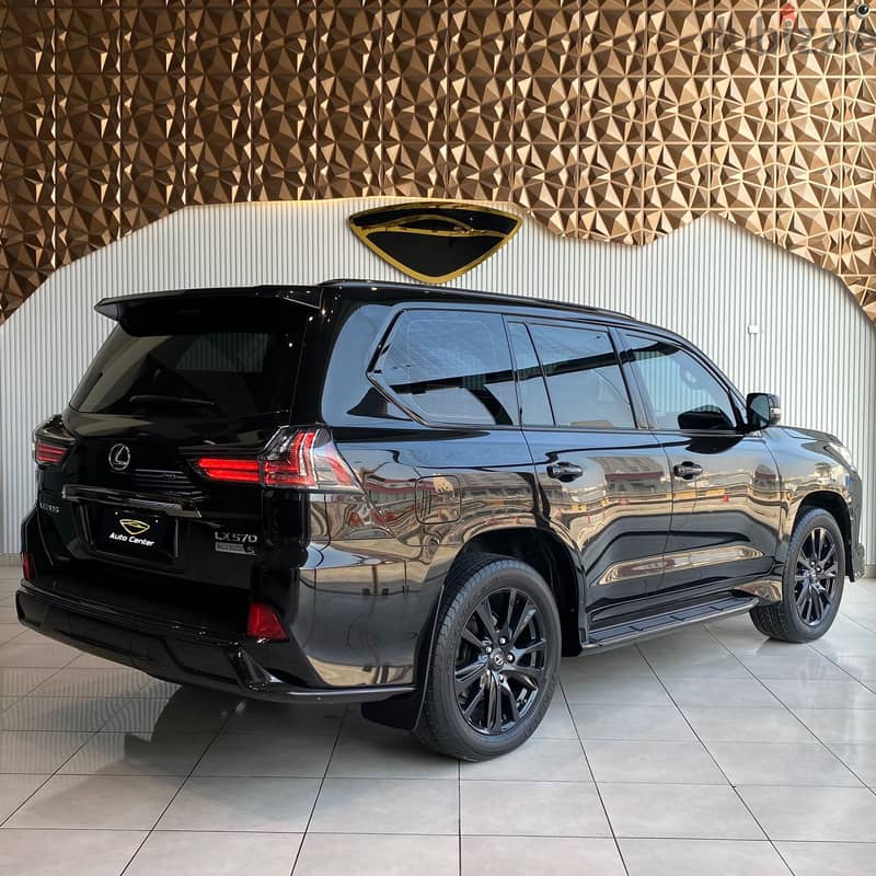 Lexus LX-Series 2019 570 S BLACK EDITION 2019 4