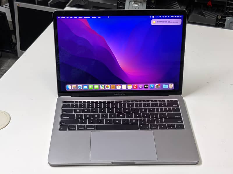 MacBook Pro 2016 Core i5 Display 13.3" Screen 8GB Ram 250GB Memory 1