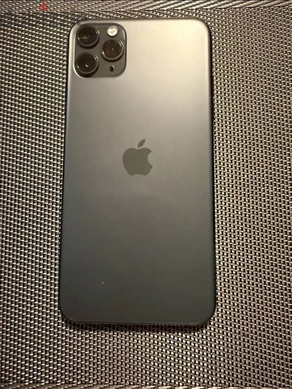 iPhone 11 Pro Max 64gb not open for sale 1