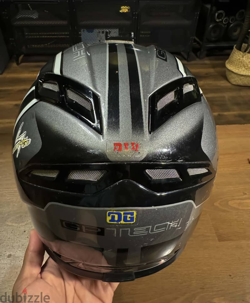 AGV GP TECH 7 - Carbon Fiberglass - light as Feather 3