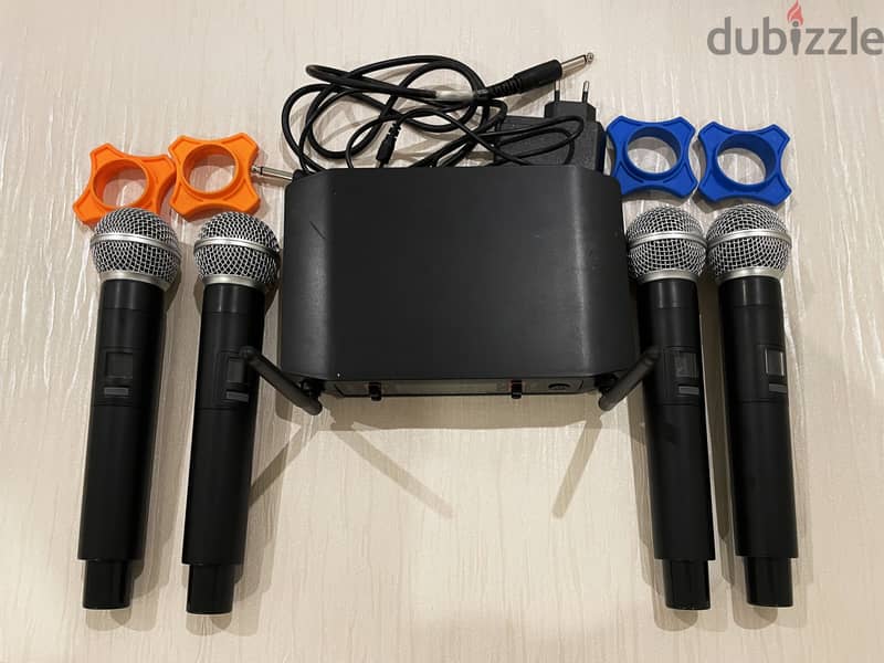 Professional Wireless Microphone - 4 Unit 2