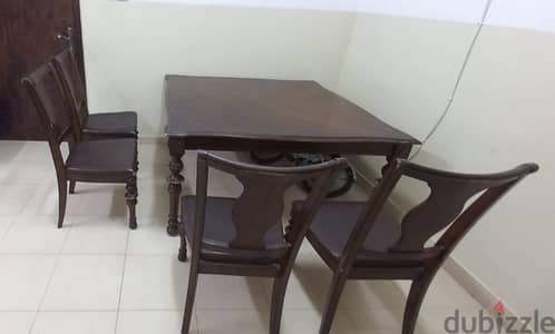 Big size dine table with four chair forsale mobile number 33126540