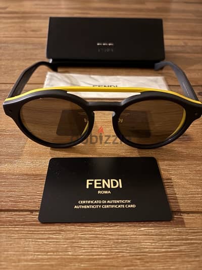 Fendi original sunglasses