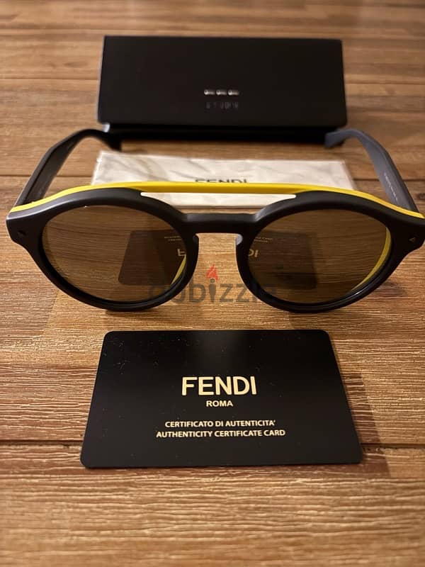 Fendi original sunglasses 0