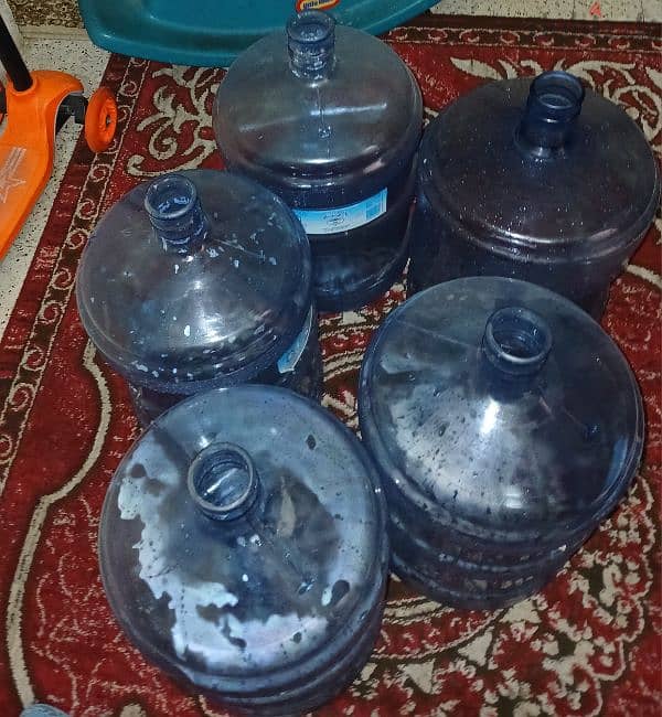 4 manhal bottles and one Aqua cool 0