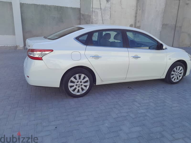 Nissan Sentra 2019 3