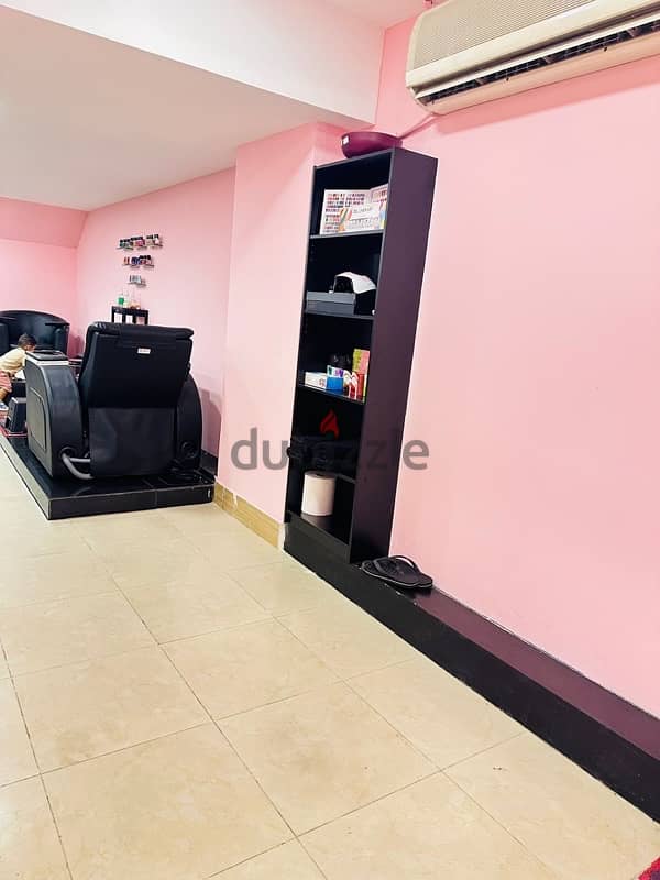 Running salon for sale 6