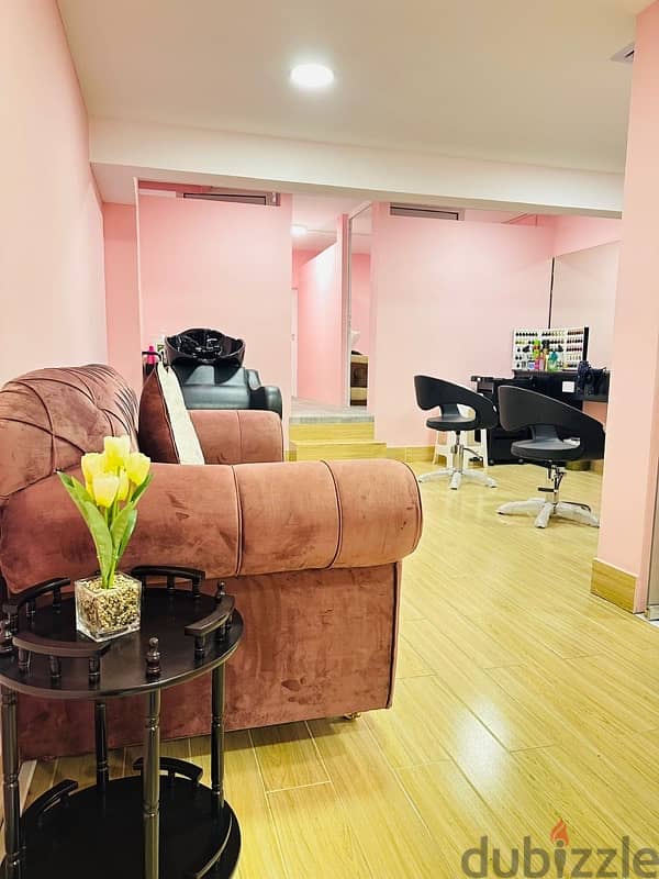 Running salon for sale 11