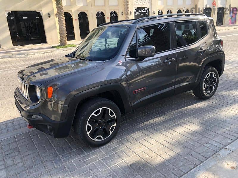 Jeep Renegade 2016 model trailhawk for sale 3