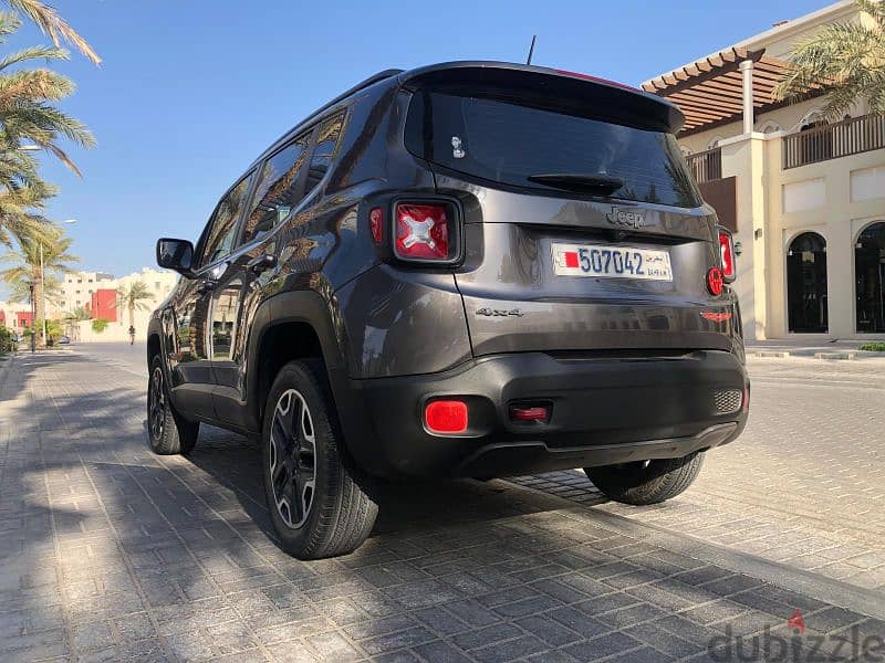 Jeep Renegade 2016 model trailhawk for sale 4