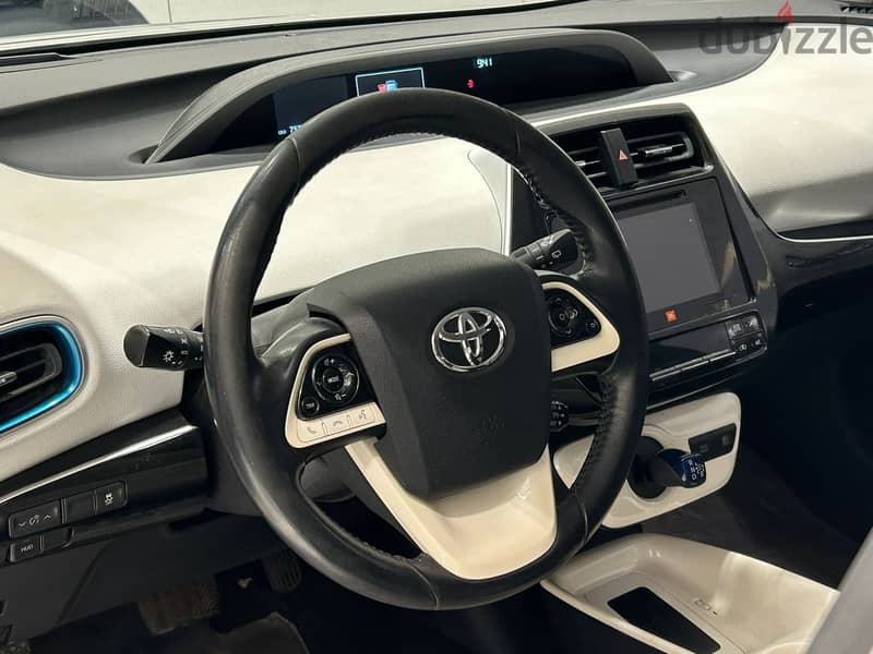 Toyota Prius HYBRID MODEL 2019 FOR SALE 7