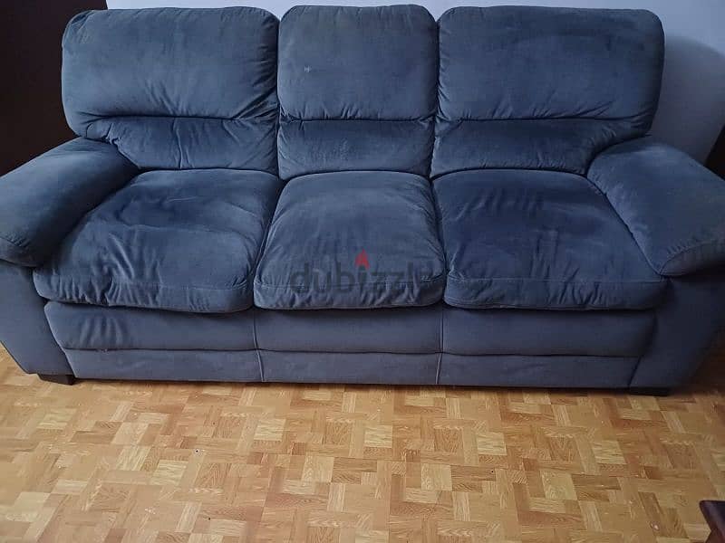 Sofa, 3 Seater 0