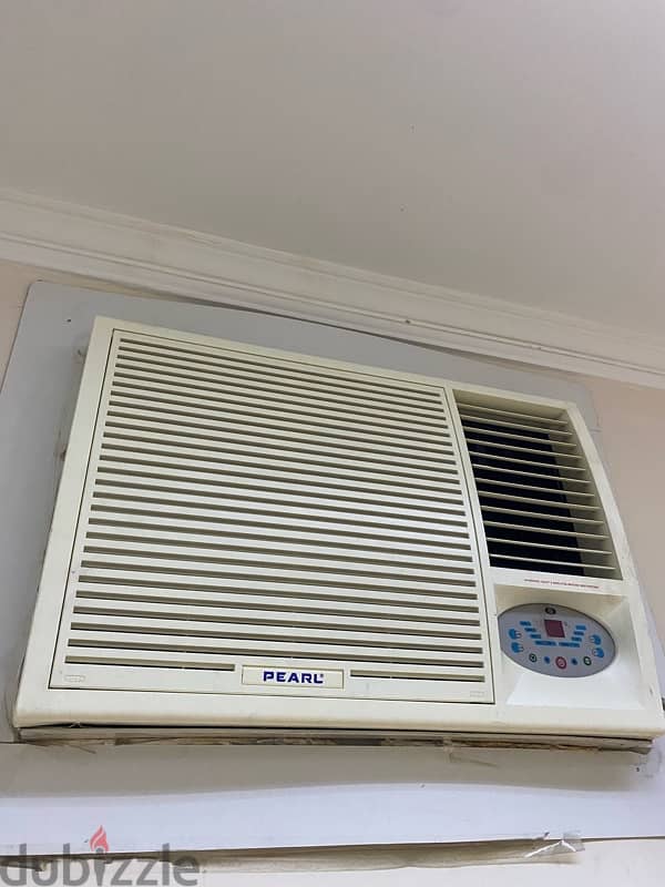 Good condition window A/C 0