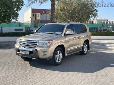 2012 Toyota Land Cruiser GXR V8