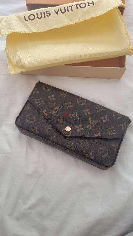 Louis Vuitton Monogram Pochette 4