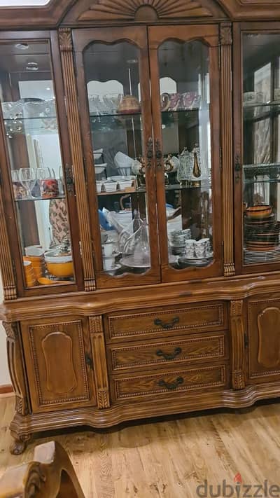 Wooden Display Cabinet for Sale (excellent condition)