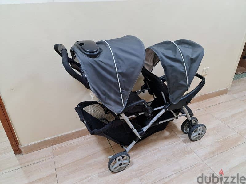 graco double stroller  in excellent condition pickup juffair 1