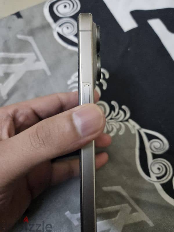 I want to sale my iphone 15 pro max natural titanium 2