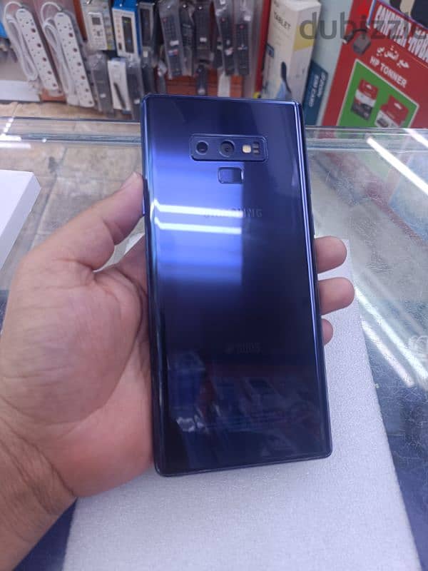 Samsung Note 9.128GB storage. 6GB RAM. Blue Colour. 1