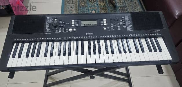 Yamaha PSR-E363 with Stand