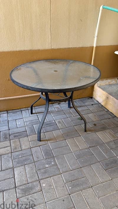 outdoor Glass table for garden/poolside