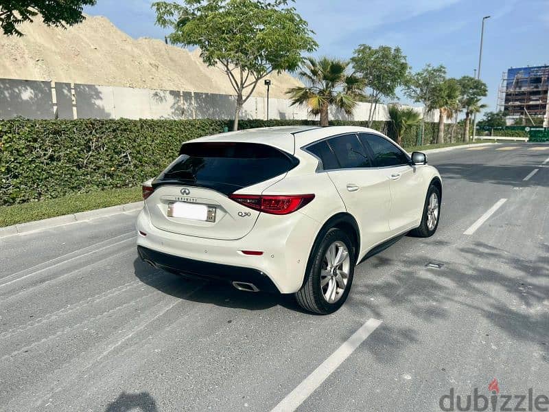 Infiniti Q30 2019 model full option for sale 2