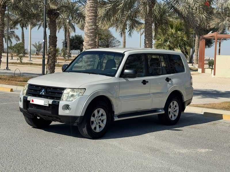 Mitsubishi Pajero 2009 GLX 0