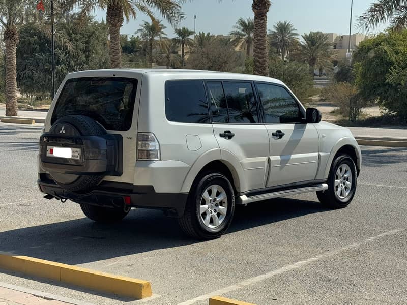 Mitsubishi Pajero 2009 GLX 6