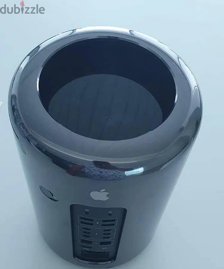 Used Apple MacPro  A1481 1