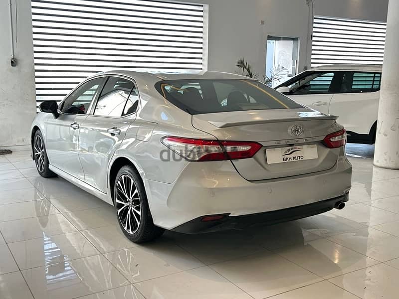 Toyota Camry GL MODEL 2018 FOR SALE 6