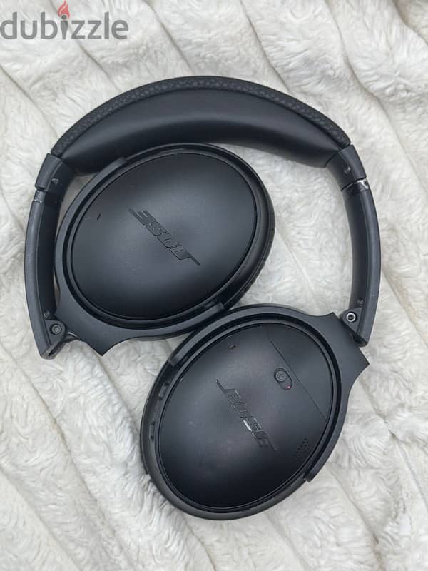 Genuine Bose Headphones QC35 4