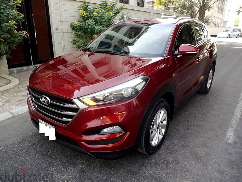 Hyundai Tucson 2.0 L 2017 Red Well Maintained Urgent Sale 2