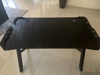 GAMING TABLE FOR SALE