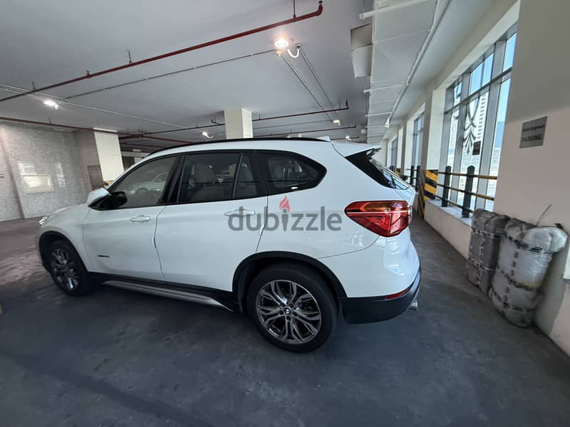 BMW X1 for sale in very good condition and under warranty and service 3