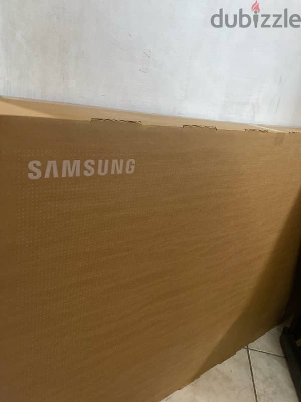 Samsung HDR 4K Smart TV  55” 1