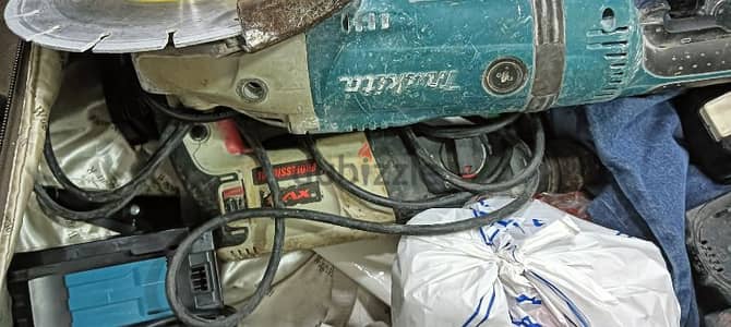 Grander . jack hammer .  Hilti battery Grander