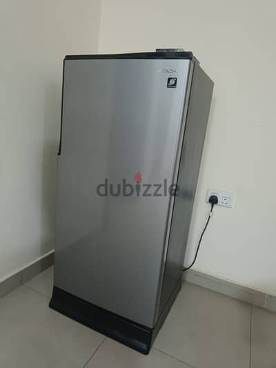 Fridge for sale 40 BD negotiable