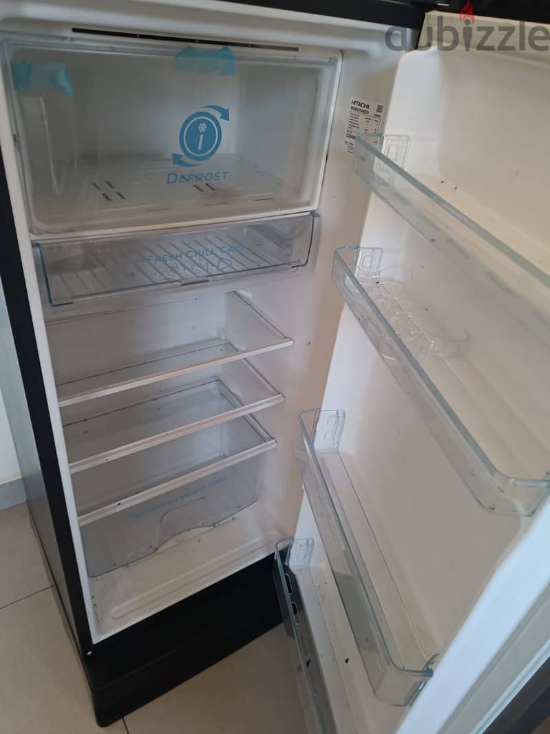 Fridge for sale 40 BD negotiable 2