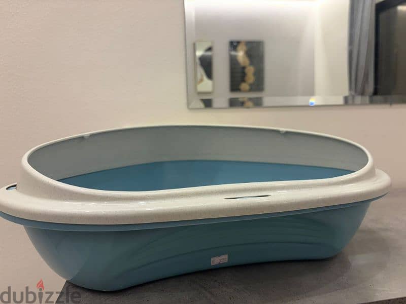 Cat litter box for sale- 3 bd 1