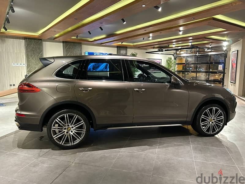 Porsche Cayenne 2016 model FOR SALE 6