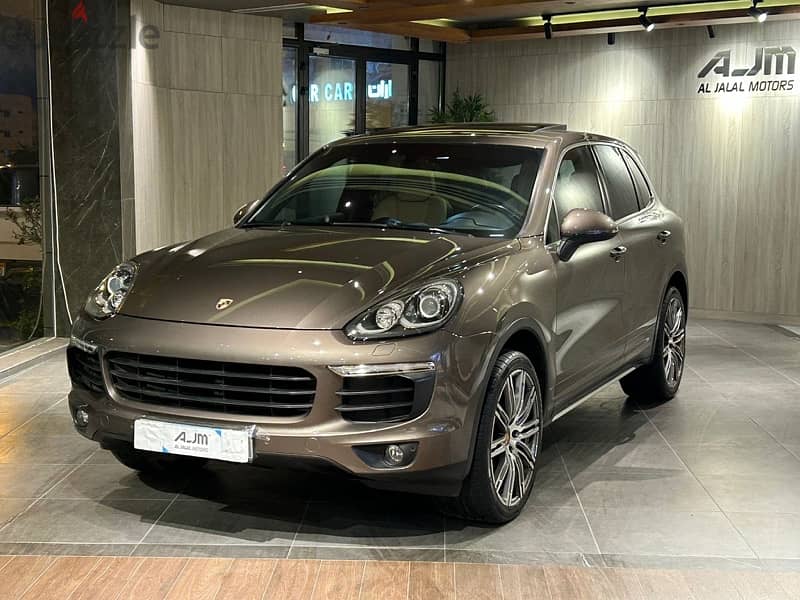 Porsche Cayenne 2016 model FOR SALE 11