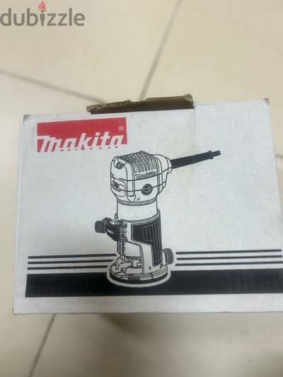 Makita RT0700C Trim Router