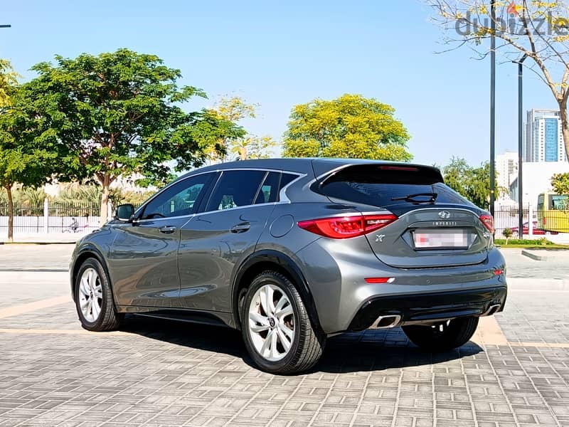 Infiniti Q30 2018-NON ACCIDENT EXCELLANT CONDITION 4