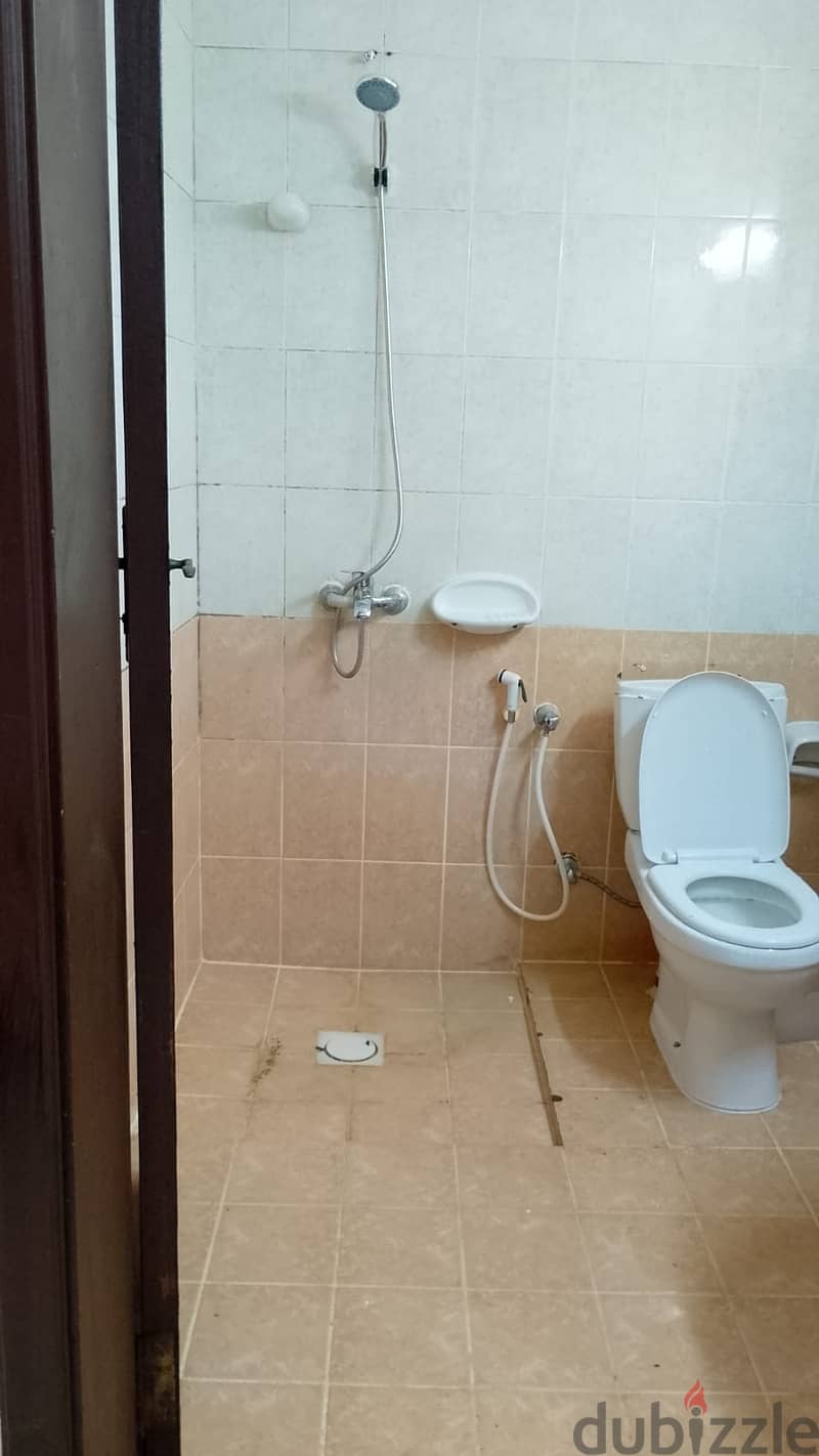 Room Bed space for bachelors sharing in Gudaibiya Opposite lulu manama 3