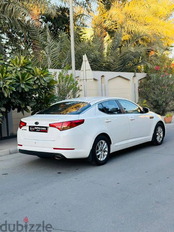 Kia Optima 2013 well maintained excellent condition 4