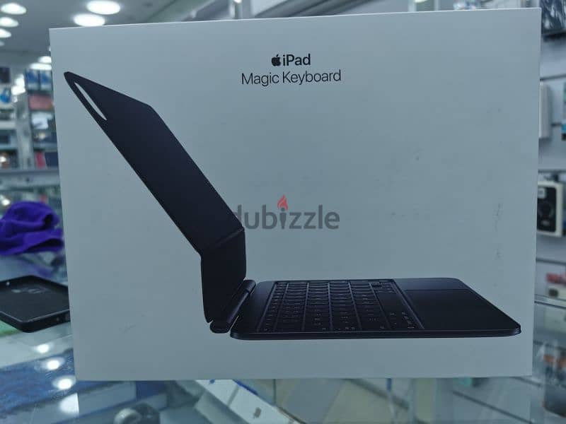 iPad magic keyboard black arabic. 0