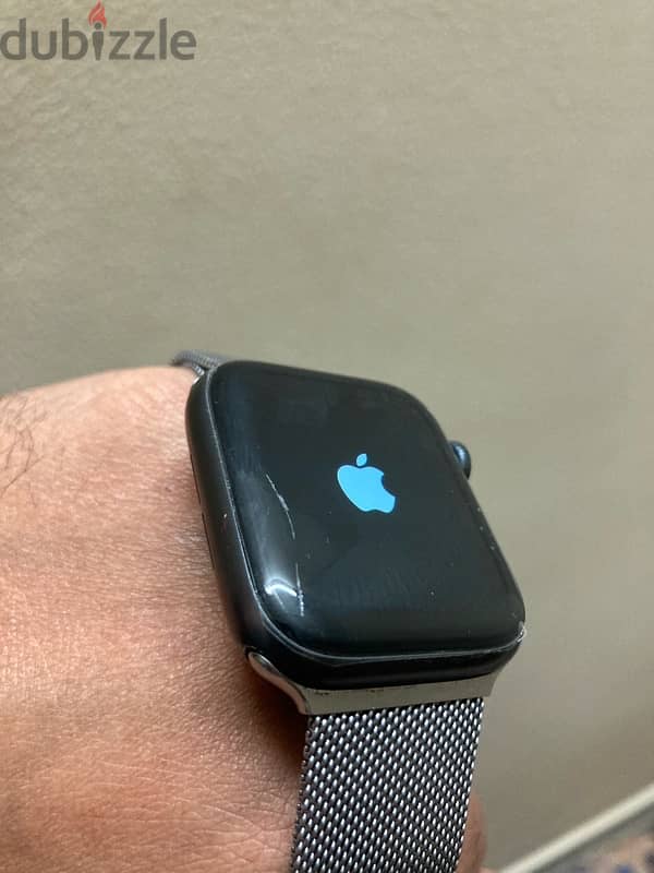 series 5 44 mm aluminum apple 1