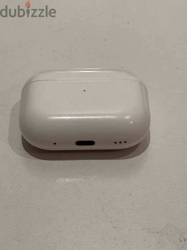 AirPods case with charging block, cable and box 3