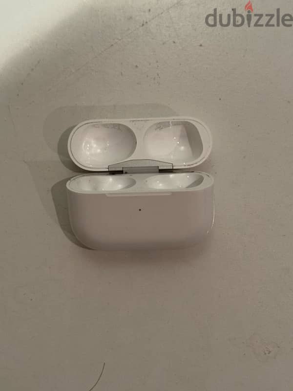 AirPods case with charging block, cable and box 4