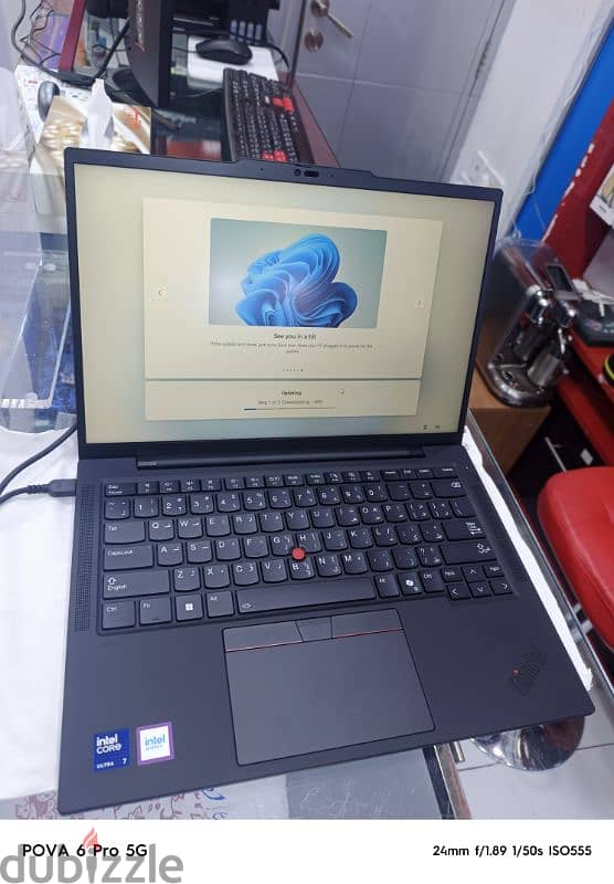 Lenovo Thinkpad Ultra 7 1TB SSD 32GB Ram 0